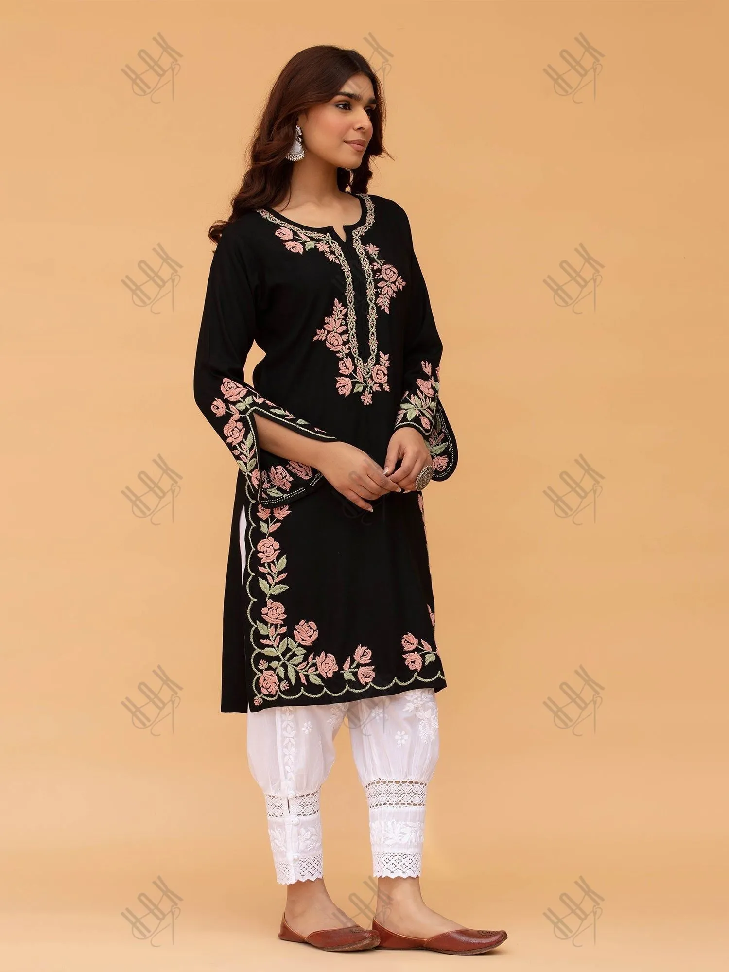 Chikankari Kurta in Rayon Cotton - Black